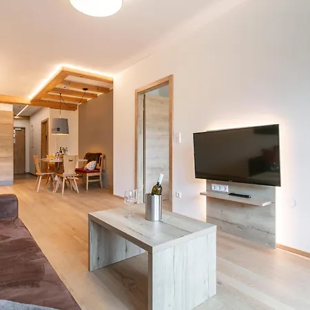 Apartmán Apart33 2-4 Haus im Ennstal
