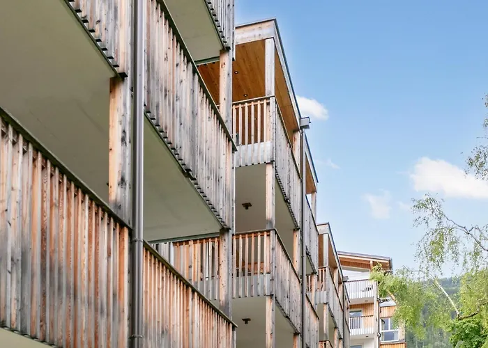 Apart33 2-4 Apartment *